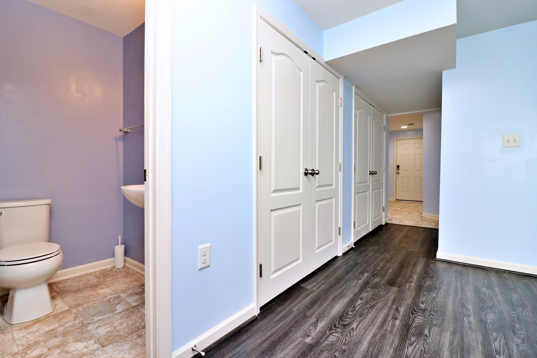 LEVEL 1 HALF BATH2