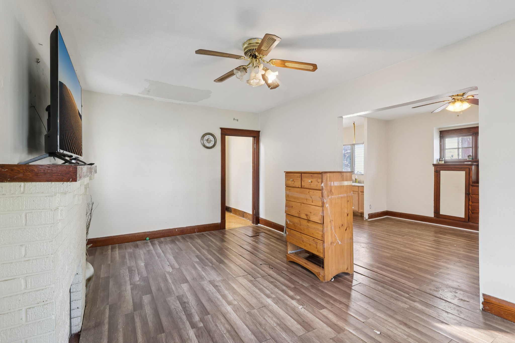 W Warren Ave-S2311-011.jpg