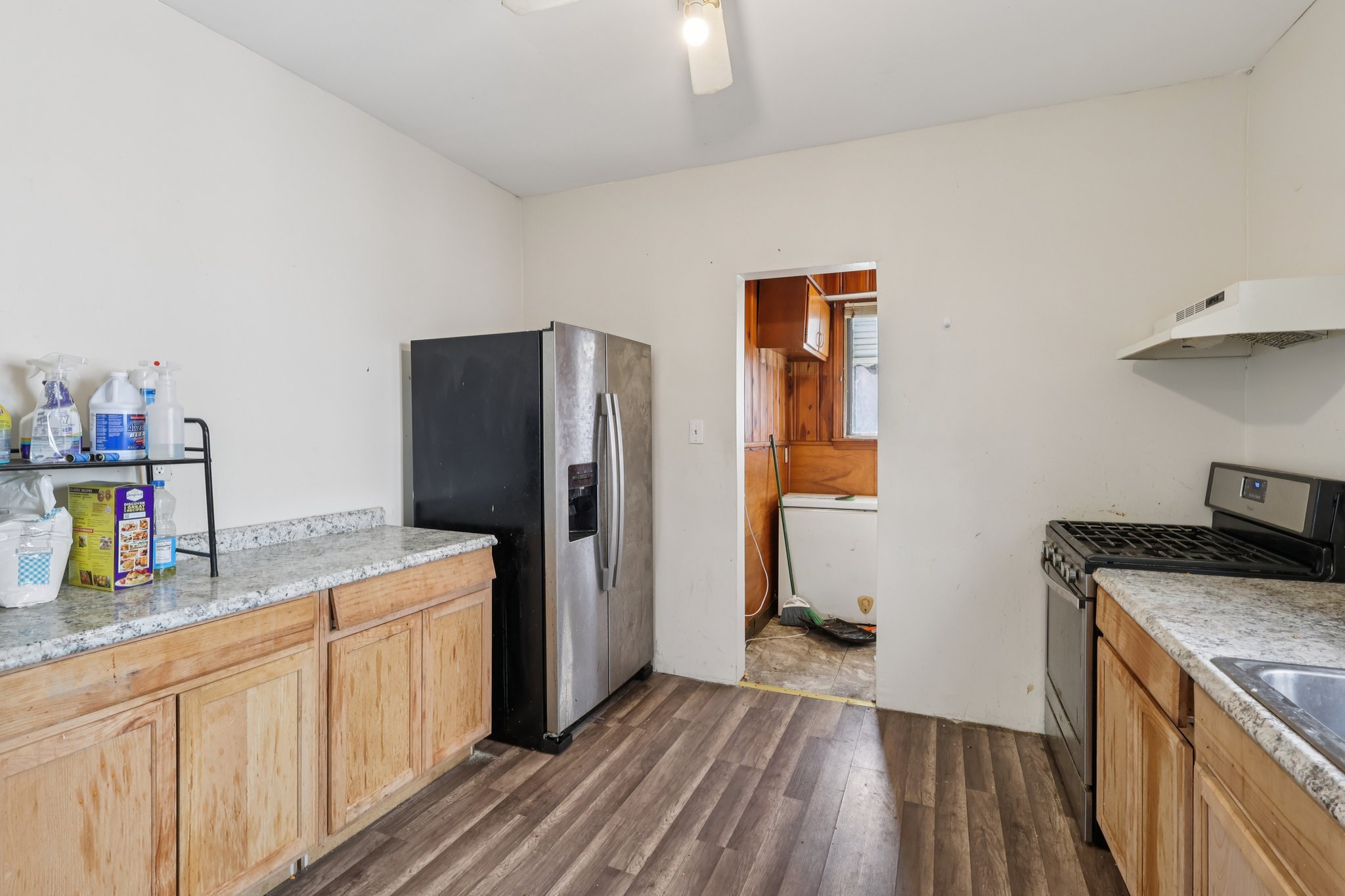 W Warren Ave-S2311-021.jpg