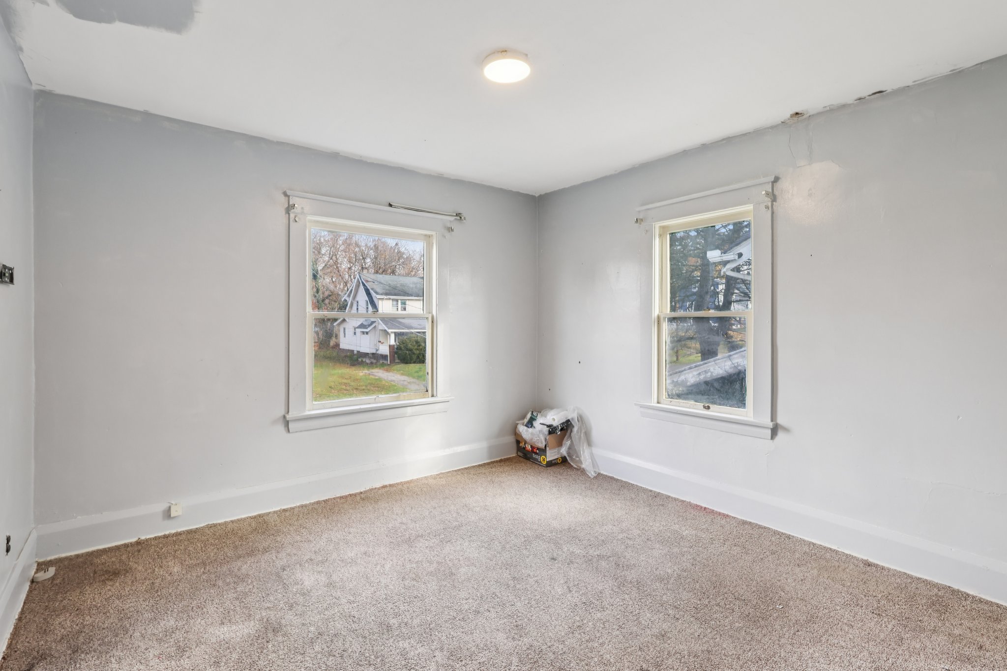 W Warren Ave-S2311-034.jpg