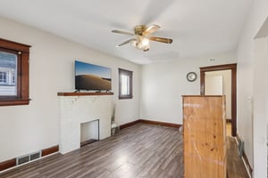 W Warren Ave-S2311-010.jpg