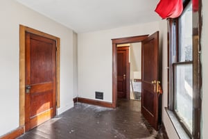 W Warren Ave-S2311-040.jpg