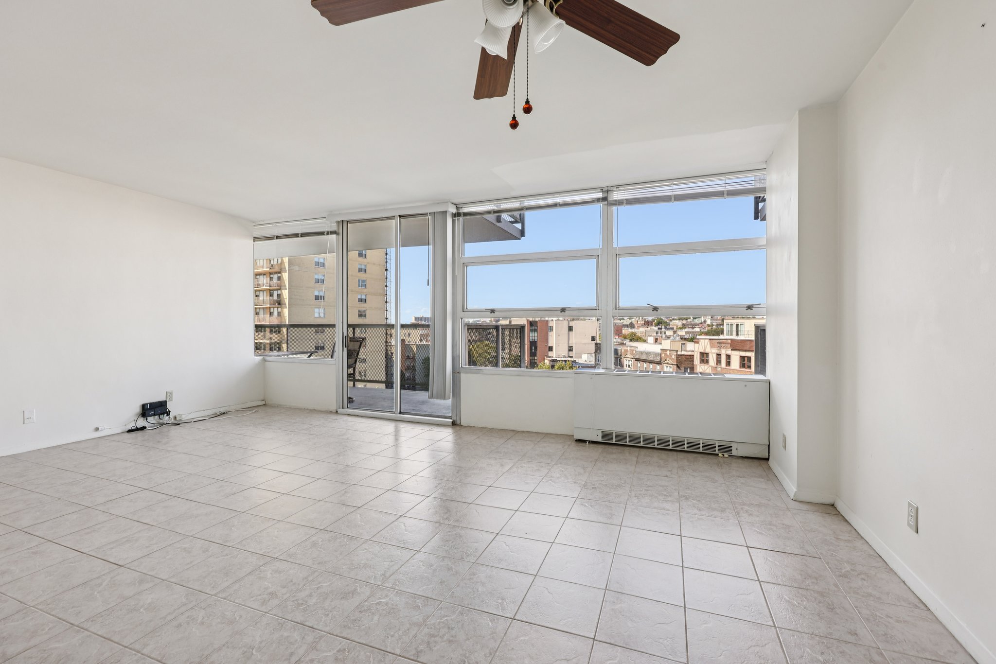 Boulevard East-S1309-002.jpg