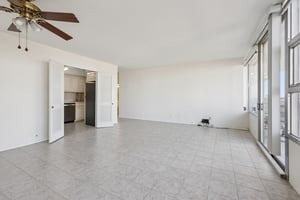 Boulevard East-S1309-003.jpg