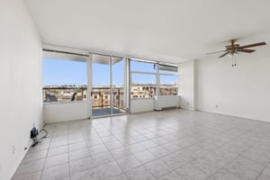 Boulevard East-S1309-004.jpg