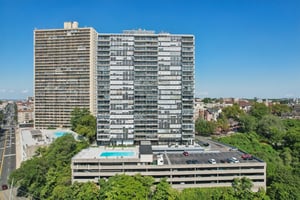 Boulevard East-S1509-1-009.jpg
