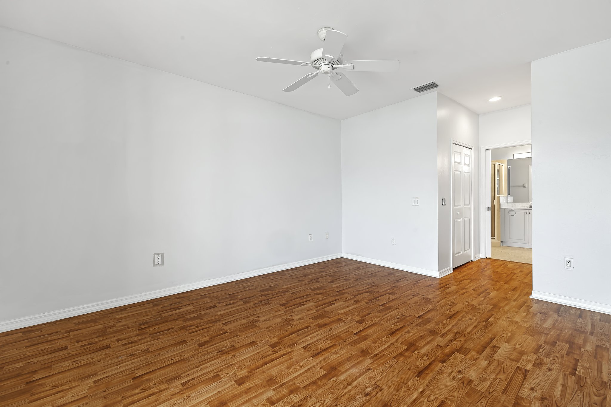 Primary Bedroom 1-1.jpg