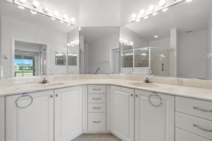 Primary Bathroom 1-1.jpg