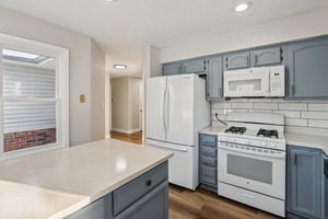 Buell Ln-S0612-012.jpg