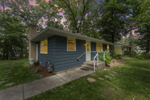  Photo 0