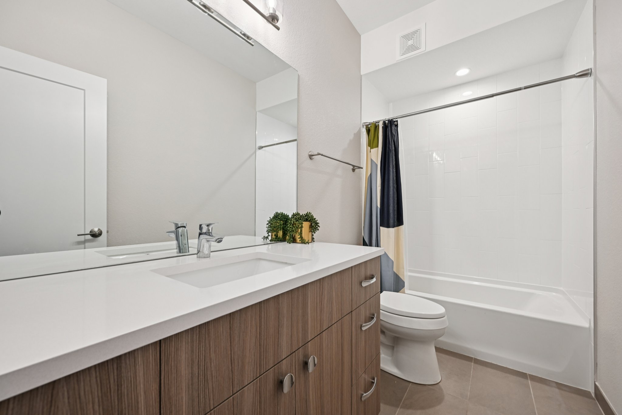 W Keene Ave-L0210-048.jpg