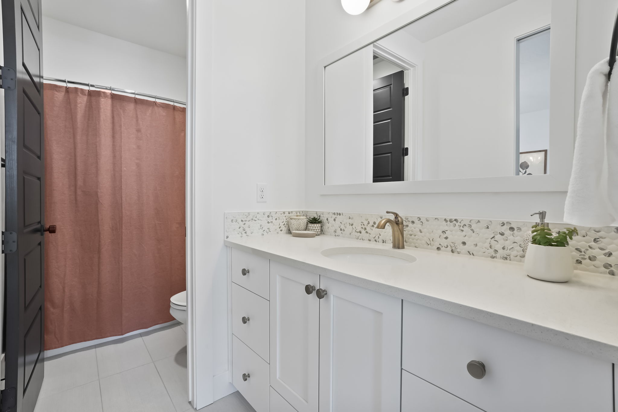 Guest Bath 2