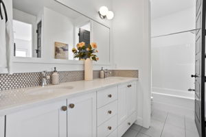 Guest Bath 3
