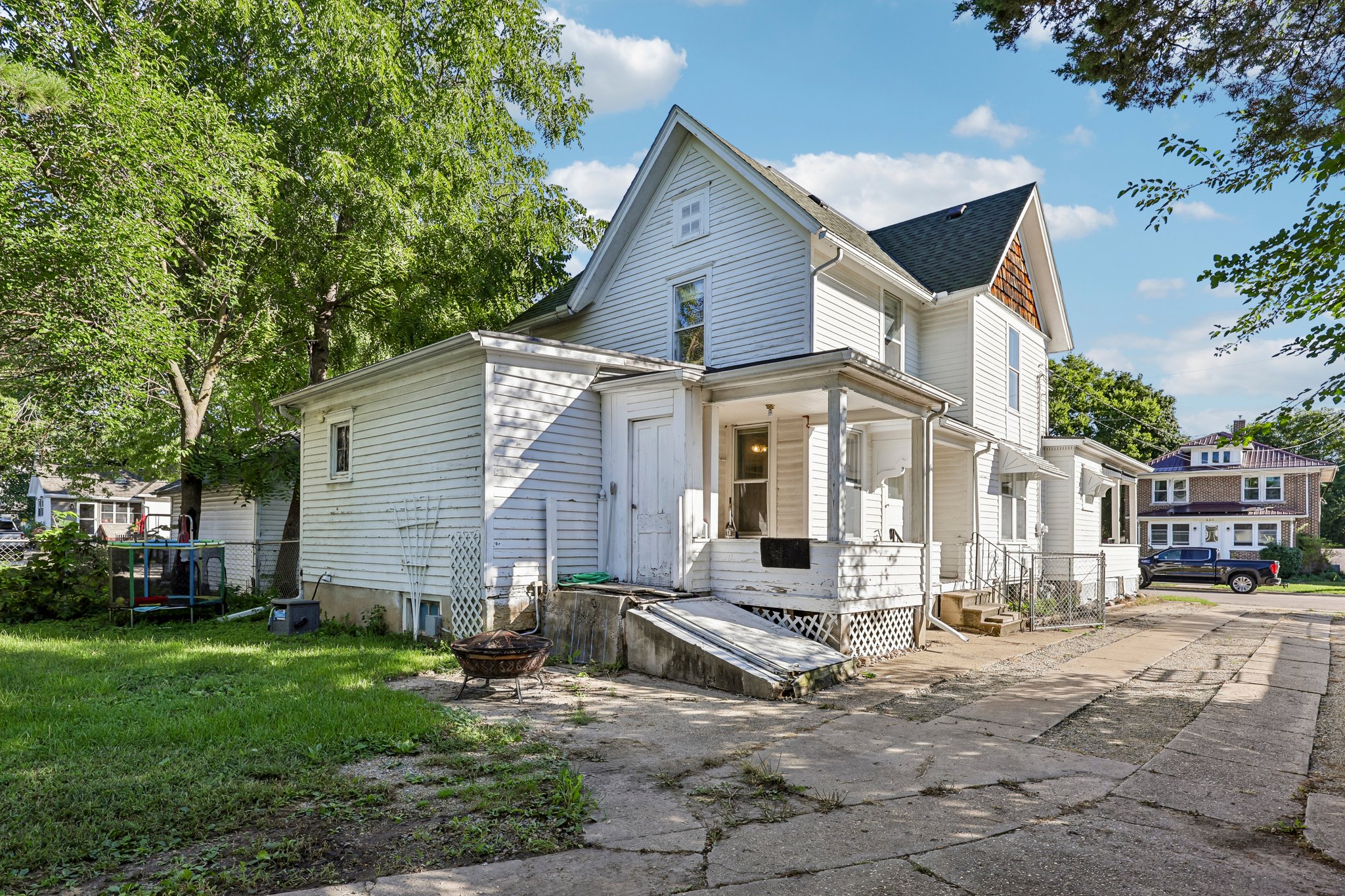 Chestnut St-S0809-004.jpg