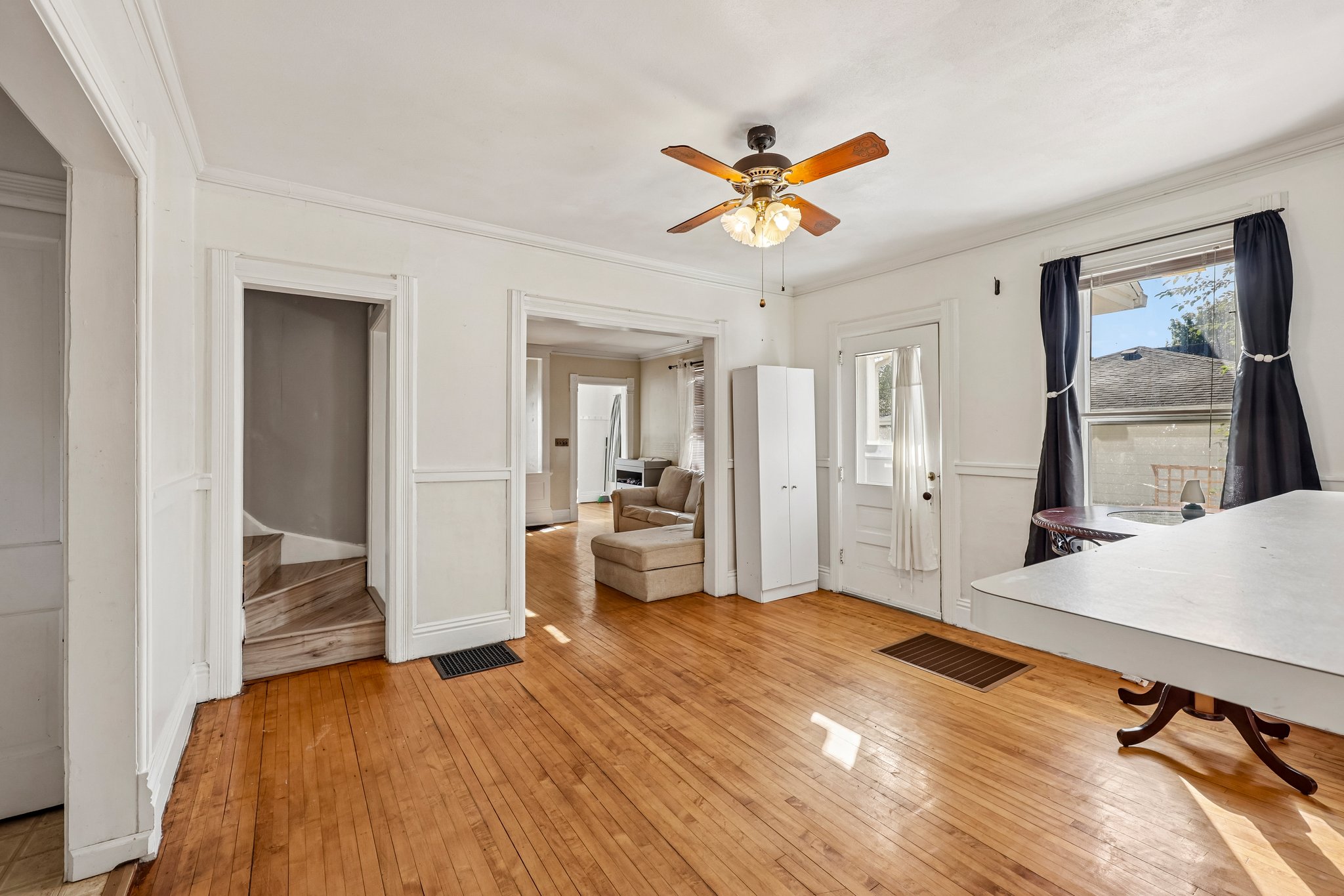 Chestnut St-S0809-008.jpg