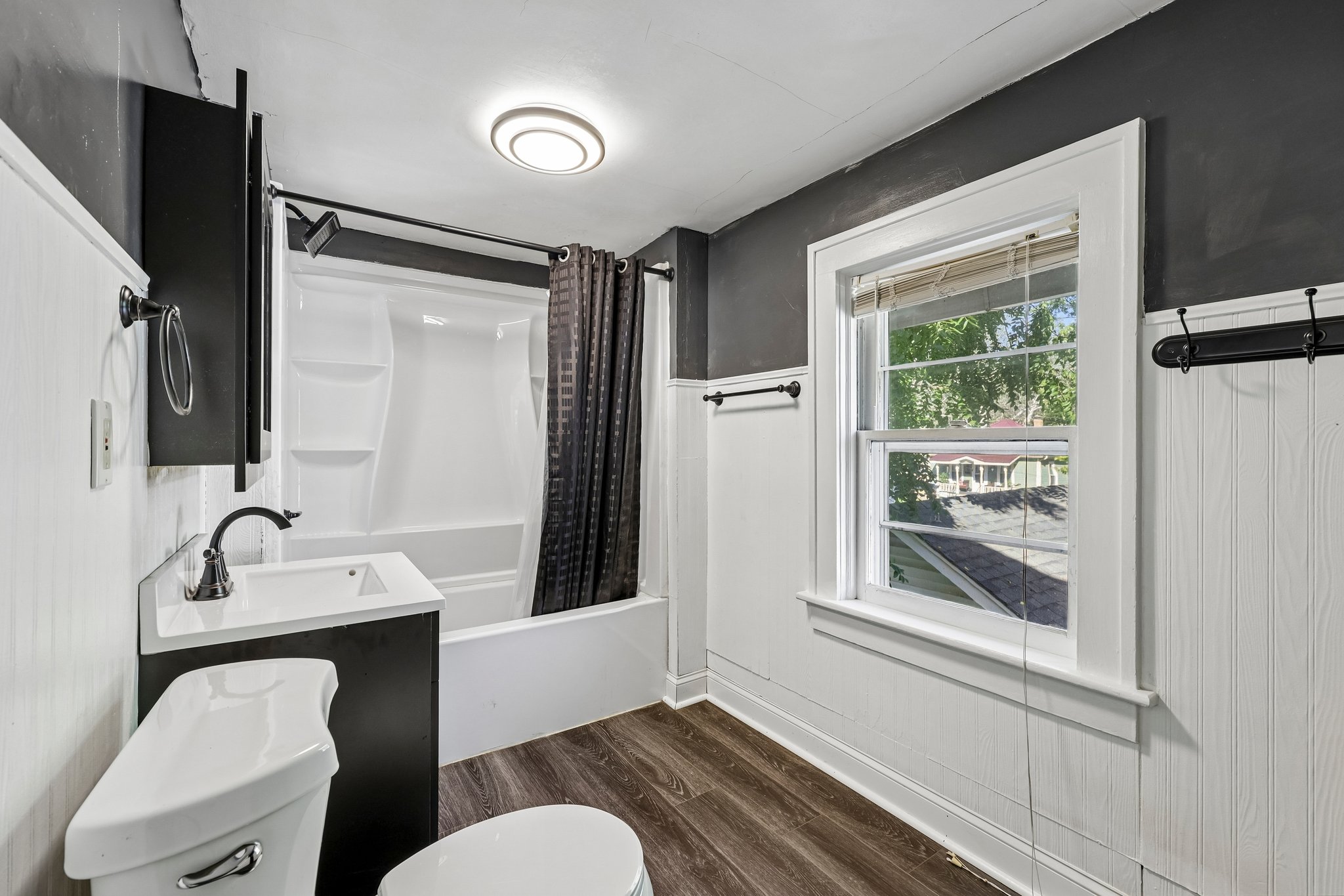 Chestnut St-S0809-025.jpg