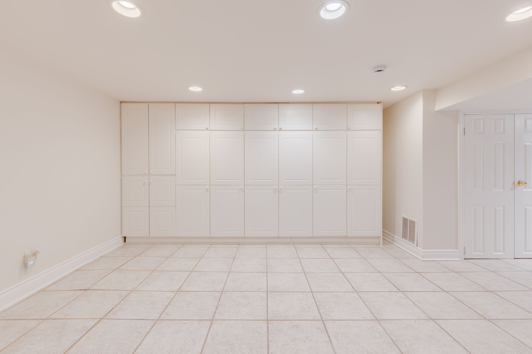 Toronto property showcase — delivered property photograph 5