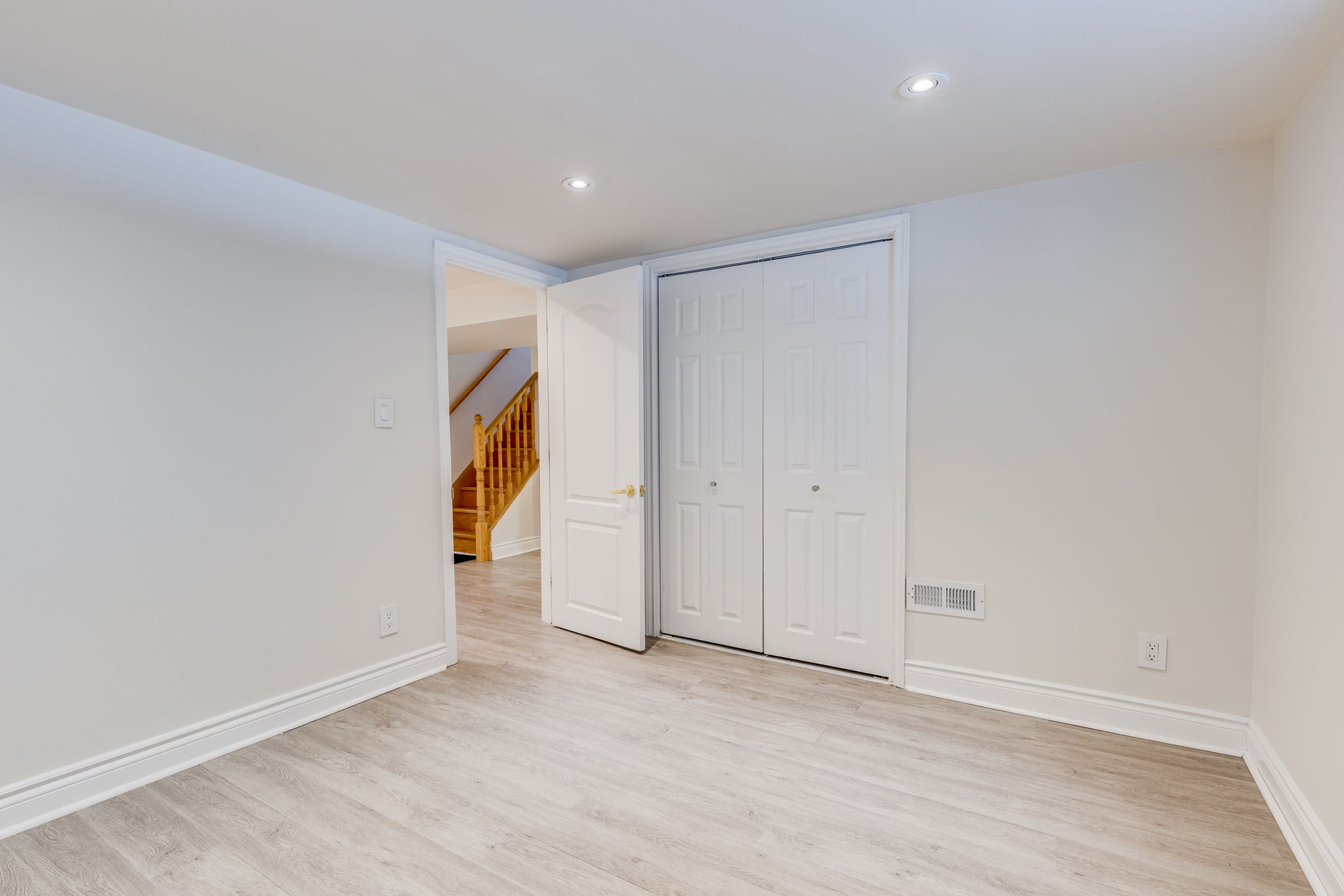 Toronto property showcase — delivered property photograph 11