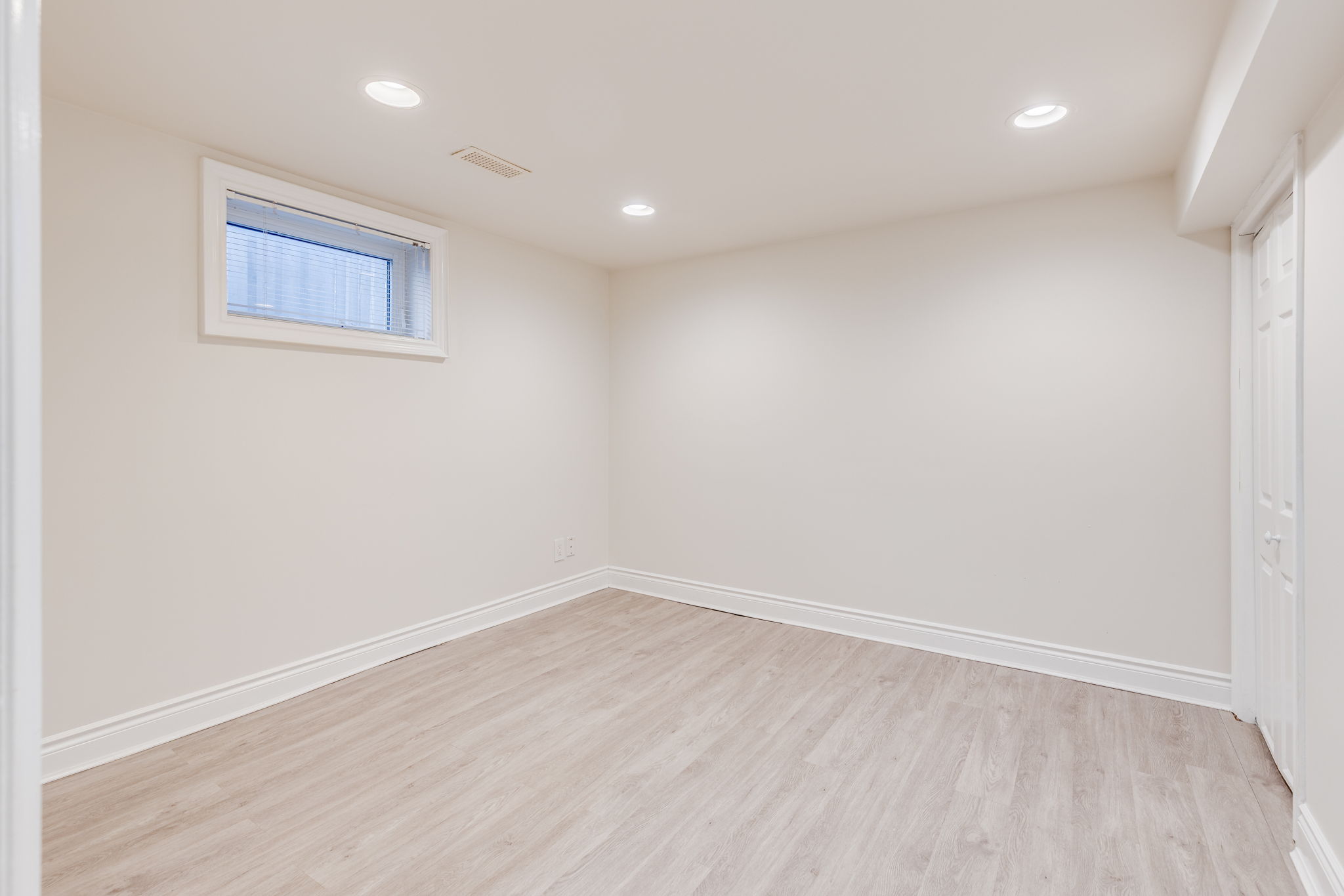 Toronto property showcase — delivered property photograph 12
