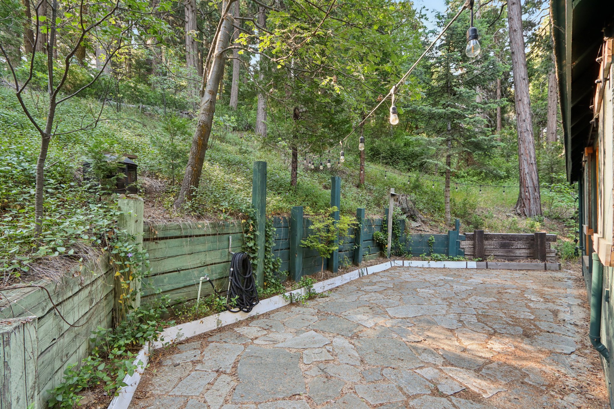 Crest Estates Dr-S2906-007.jpg