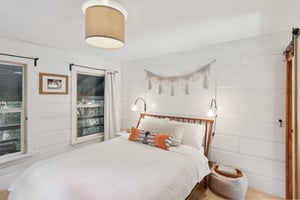 Crest Estates Dr-S2906-022.jpg
