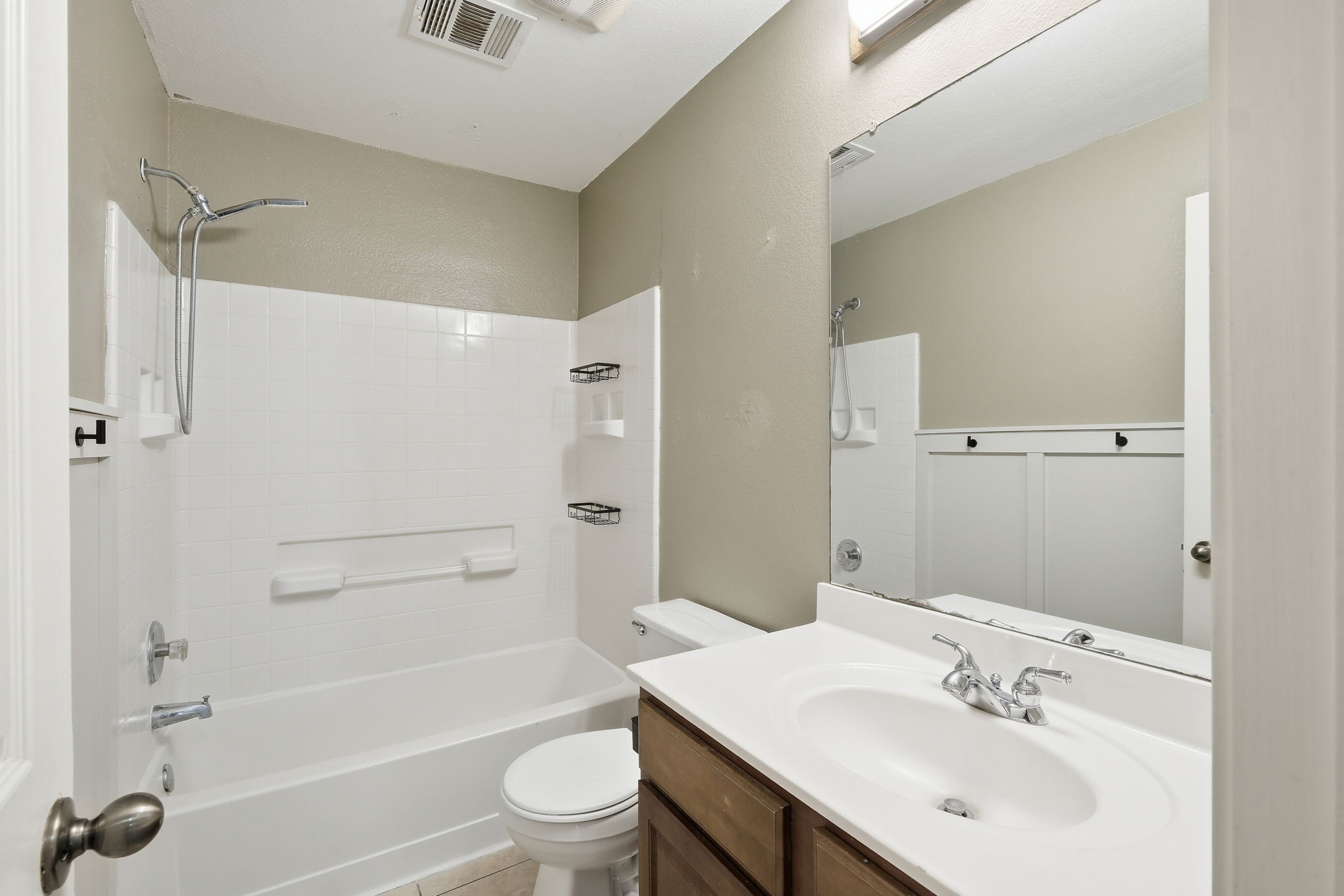 Upstairs Hall Bathroom