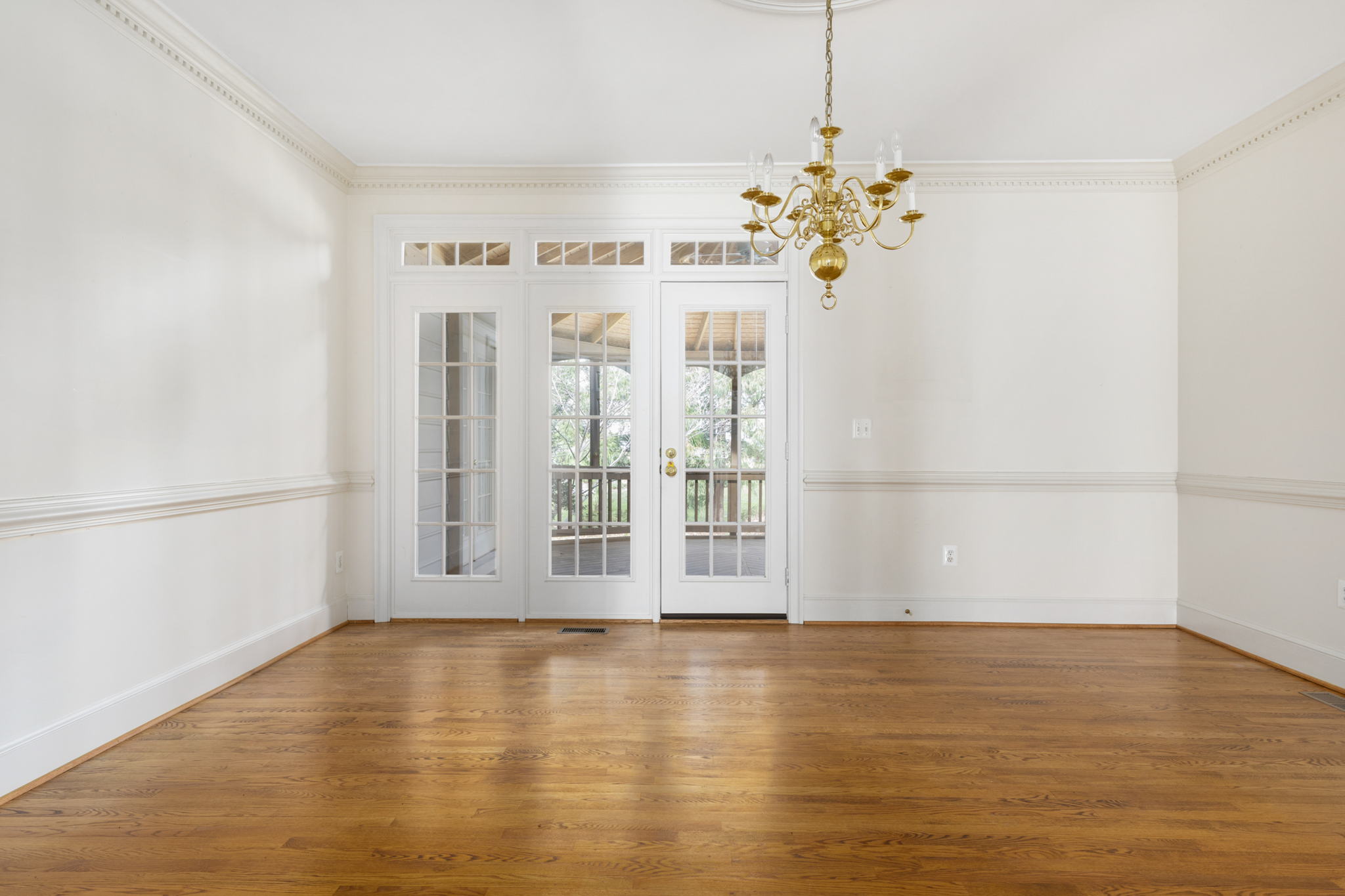 606 Jacob Ct SW, Leesburg, VA 20175, USA Photo 5