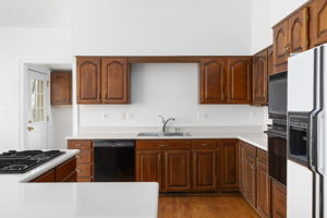 606 Jacob Ct SW, Leesburg, VA 20175, USA Photo 14