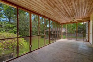 Screened-in Porch