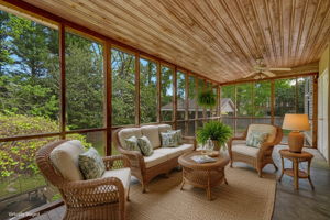 Screened-in Porch