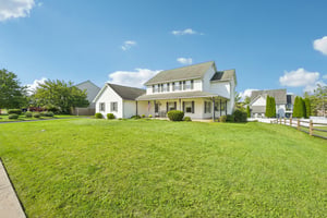 Maplewood Dr-S0310-002.jpg