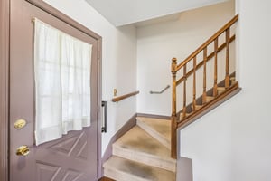 Maplewood Dr-S0310-009.jpg