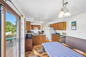 Maplewood Dr-S0310-020.jpg