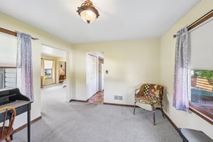 Maplewood Dr-S0310-029.jpg