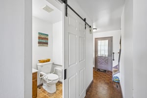 Maplewood Dr-S0310-031.jpg