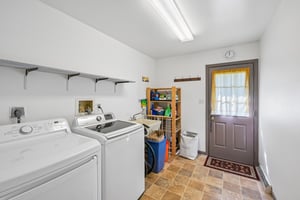 Maplewood Dr-S0310-033.jpg