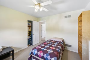 Maplewood Dr-S0310-037.jpg
