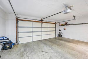 Maplewood Dr-S0310-053.jpg