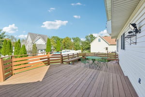 Maplewood Dr-S0310-058.jpg