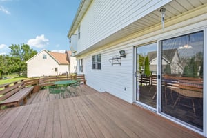 Maplewood Dr-S0310-059.jpg