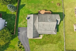 Maplewood Dr-S0310-081.jpg