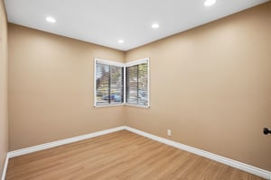 Phelan Ln-S0110-016.jpg
