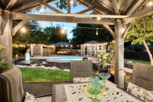 Dining Area/Back Yard
