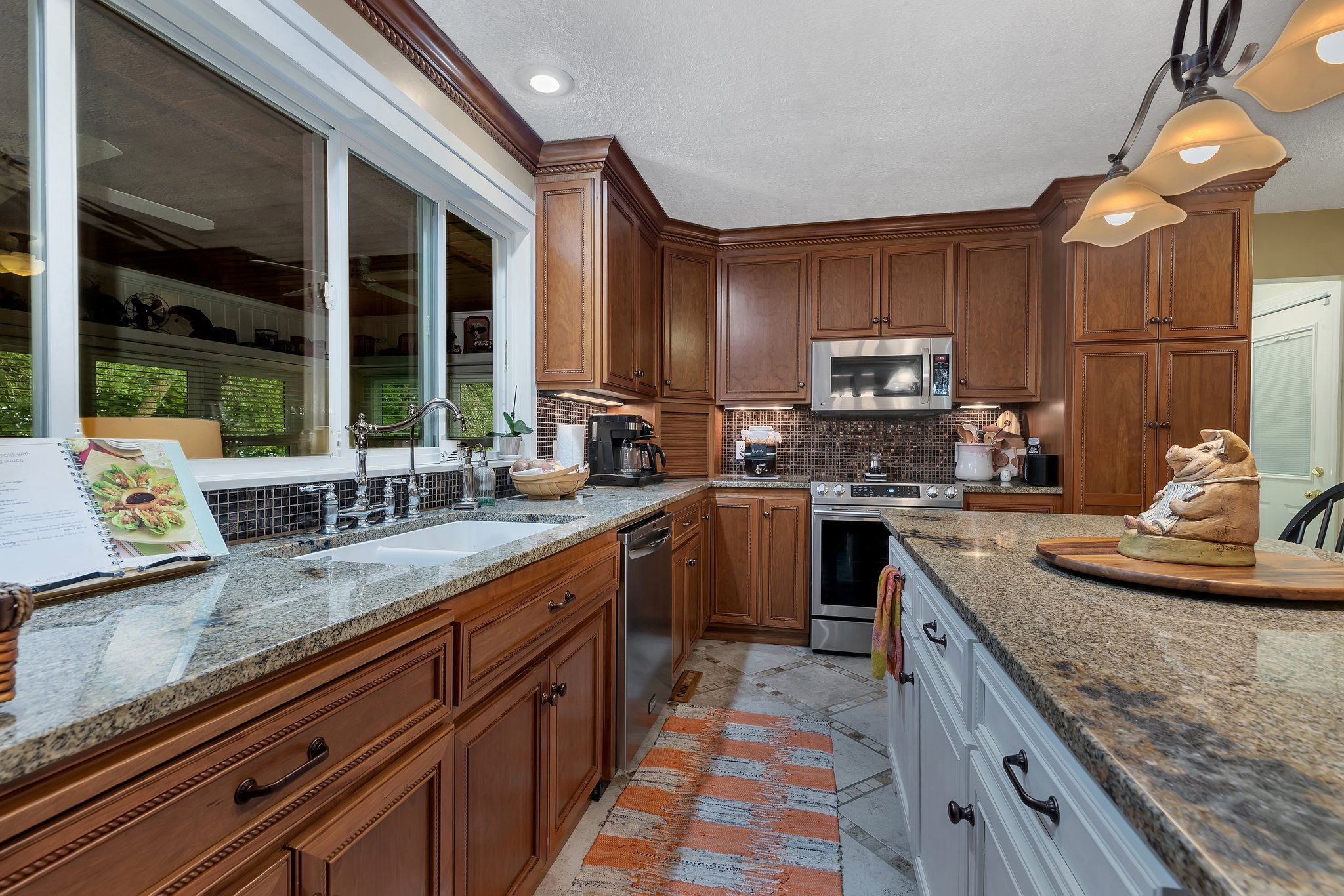 6060 E Eagle Lake Rd, Willmar, MN 56201 360 Real Estate Image