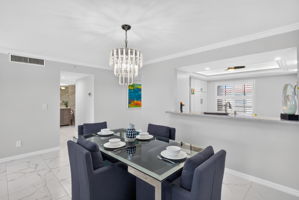 Dining Room 4 of 4