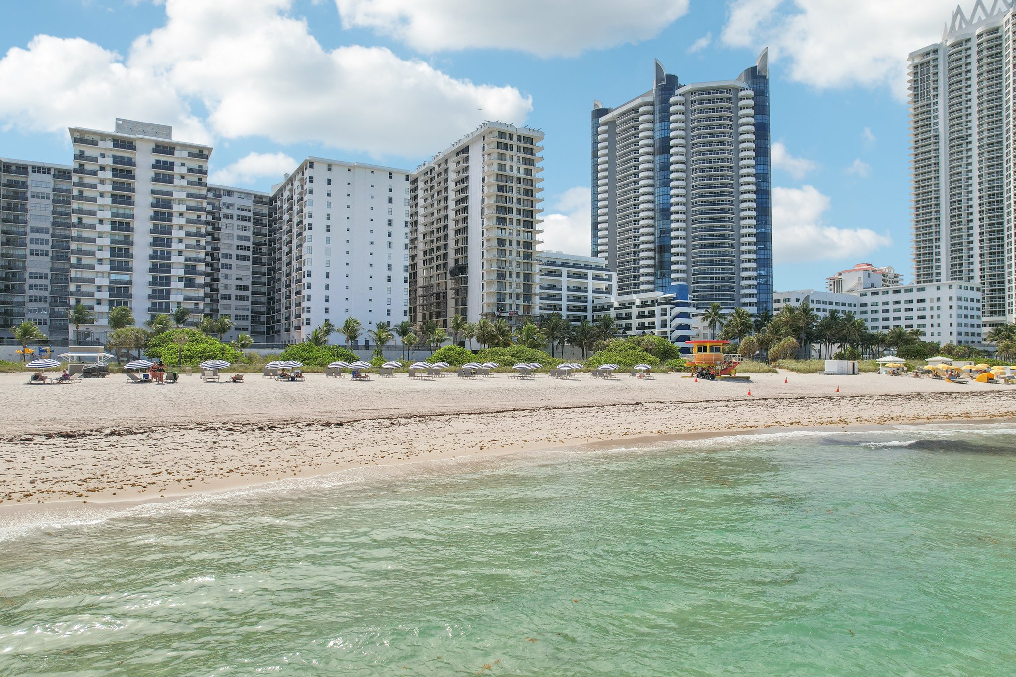 Collins Ave-2905-038.jpg