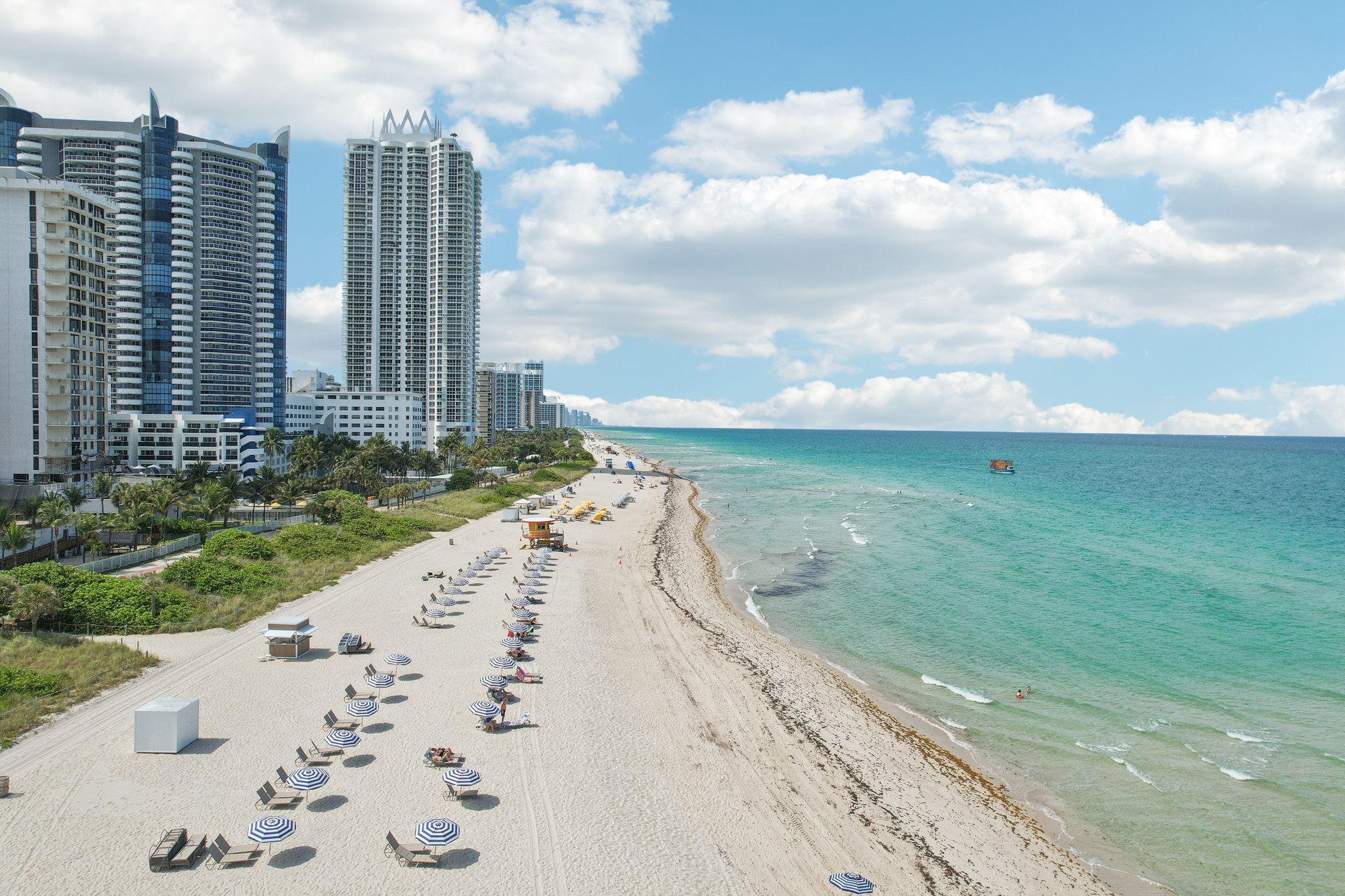 Collins Ave-2905-039.jpg