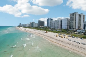 Collins Ave-2905-036.jpg