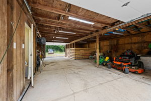  Photo 33