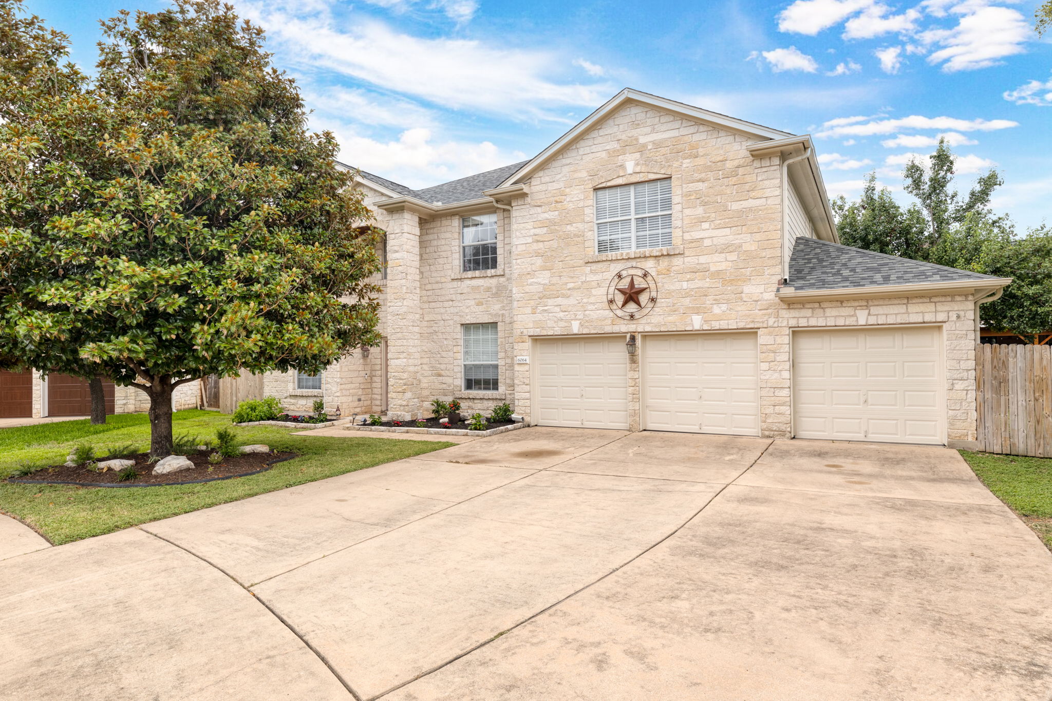 6064 Almelo Dr, Round Rock, TX 78681 | MrHevia Media